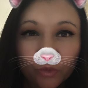 Meet your Posher, Iris